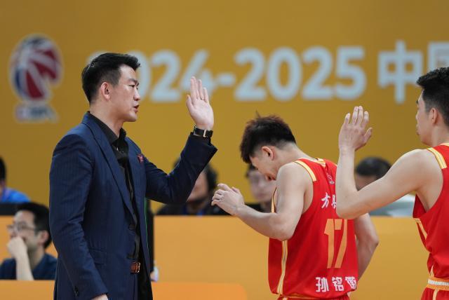 九游娱乐-广厦男篮回应被罚：诚恳接受，向CBA和北京队致歉